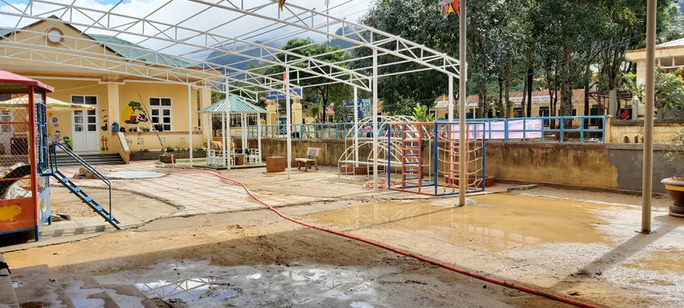 Tiếng ê a đọc bài trong ngôi trường từng bị lũ bùn vùi lấp ở Quảng Trị - 3