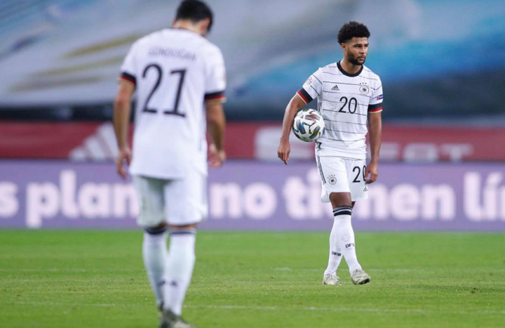Tây Ban Nha loại Đức khỏi Nations League bằng chiến thắng 6-0 - 15