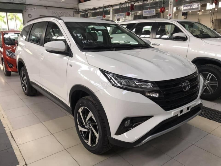Cuối năm, xe sang giảm sốc gần 1 tỷ đồng - 2