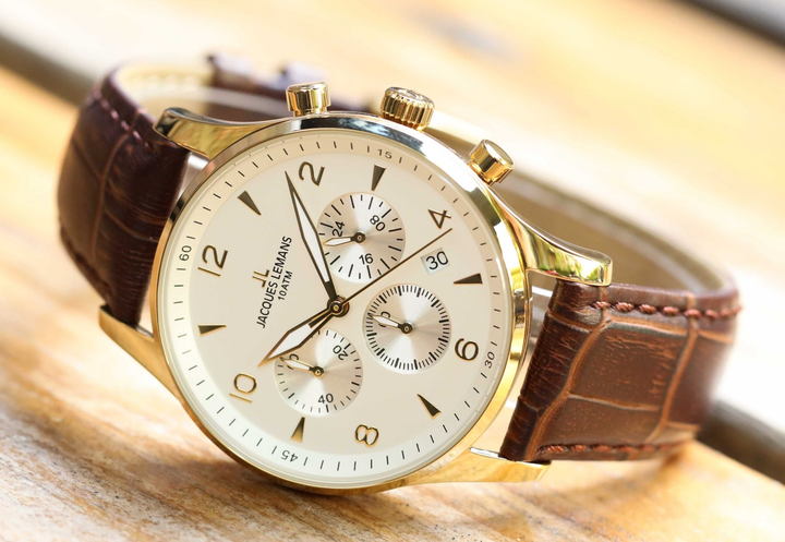 Đồng hồ, kính mắt giảm giá lên đến 30% trong dịp Black Friday, săn ngay kẻo lỡ - 1