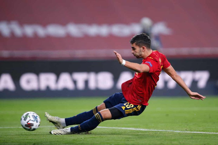 Tây Ban Nha loại Đức khỏi Nations League bằng chiến thắng 6-0 - 10