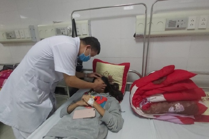 Nữ sinh bị đánh hội đồng đến nhập viện: Chủ tịch TP Thanh Hóa yêu cầu làm rõ - 2