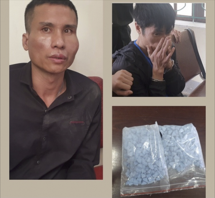 Bắt quả tang 2 kẻ giao dịch 1.000 viên ma túy trong trại lợn - 1