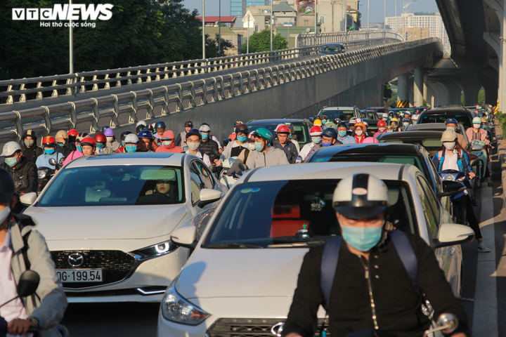 Hà Nội đầu tư 3.000 tỷ đồng xây tiếp đường Vành đai 2 vượt nút Ngã Tư Sở - 1