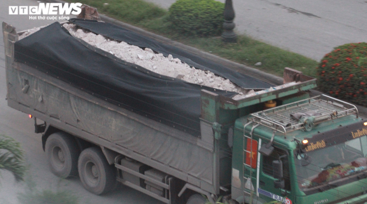 Xe quá khổ, quá tải tung hoành quốc lộ 17B ở Hải Dương như chốn vô pháp luật - 14