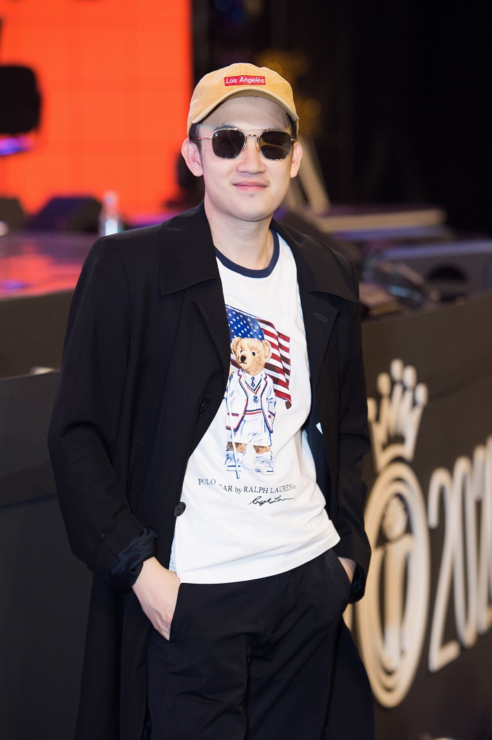 Minh Tuyết, Hoàng Thùy Linh tất bật chuẩn bị cho chung kết Hoa hậu Việt Nam 2020 - 6