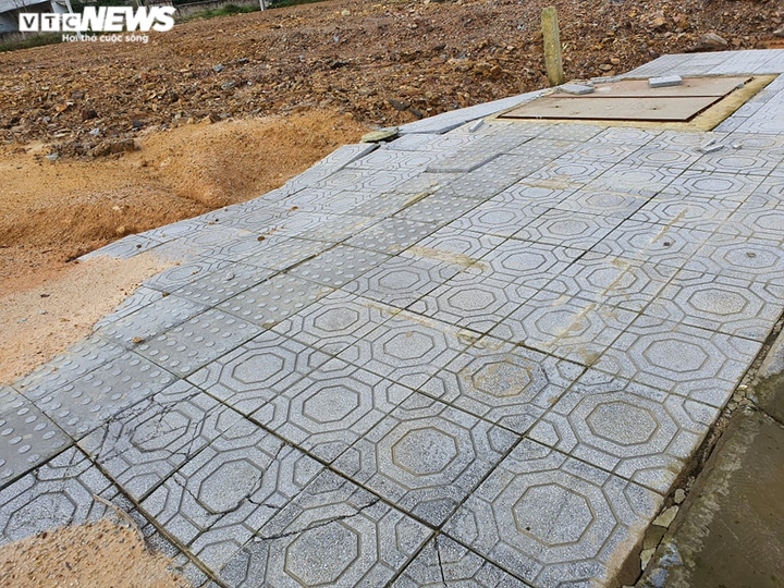 Dự án tái định cư cao tốc chục tỷ đồng chậm tiến độ, có dấu hiệu thi công ẩu - 2