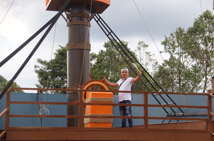 'Sống ảo' với mô hình thuyền buồm độc nhất miền Tây - 3