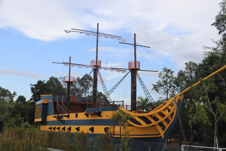 'Sống ảo' với mô hình thuyền buồm độc nhất miền Tây - 1