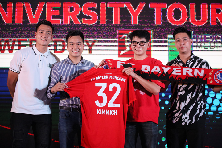 Bundesliga University Tour khuấy động không khí tại Đại học Kinh tế - 4