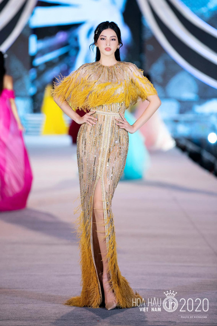 Học vấn vượt trội của Hoa hậu Việt Nam 2020 và hai á hậu - 12