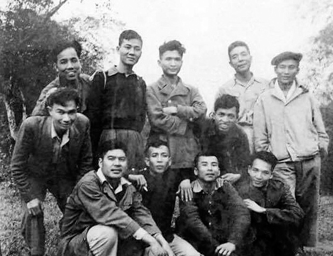 Thi sĩ cuối cùng của phong trào Thơ mới qua đời - 2