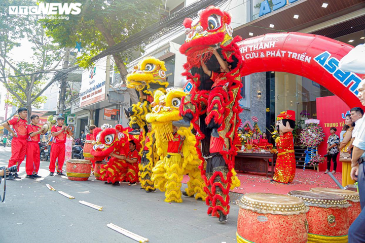 CEO Winsan cắt băng khai trương Trung tâm R&D Asanzo trị giá 100 tỷ đồng - 1