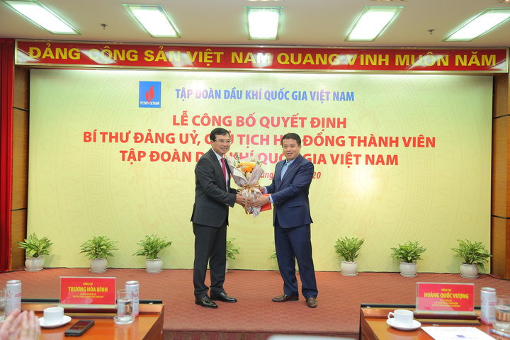 Petrovietnam ứng phó tác động kép của COVID-19, giá dầu giảm - 2