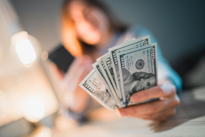 Tỷ giá USD hôm nay 24/11: USD tăng nhẹ, duy trì sắc xanh hiếm có - 1