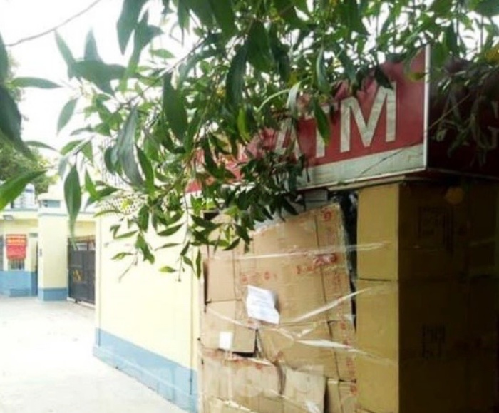 Kẻ trộm bịt mặt phá cây ATM ở Bình Dương để lấy tiền - 1