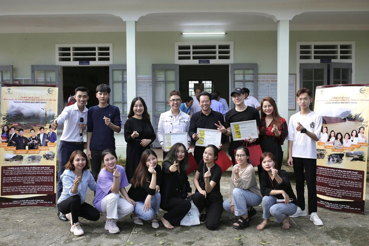 Minh Thảo JSC cùng các nghệ sĩ chung tay hướng về miền Trung - 9