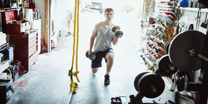 COVID-19 sẽ khiến 9 mặt hàng siêu hút khách dịp Black Friday 2020 - 2