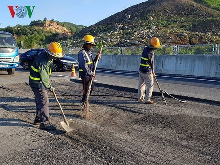 Sai phạm tại cao tốc Đà Nẵng - Quảng Ngãi: Cả 7 gói thầu bị rút ruột thế nào? - 1