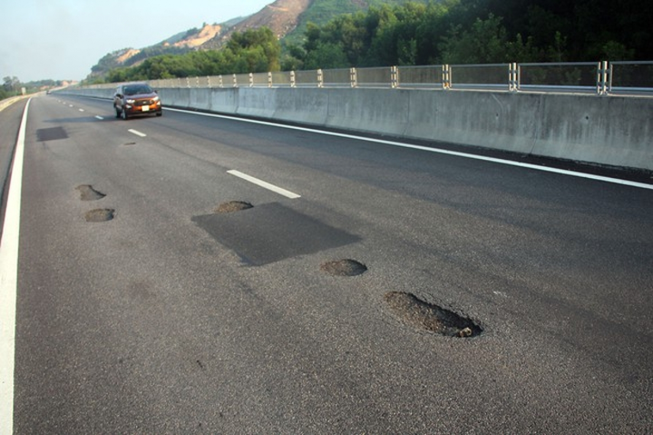 Sai phạm tại cao tốc Đà Nẵng - Quảng Ngãi: Cả 7 gói thầu bị rút ruột thế nào? - 3