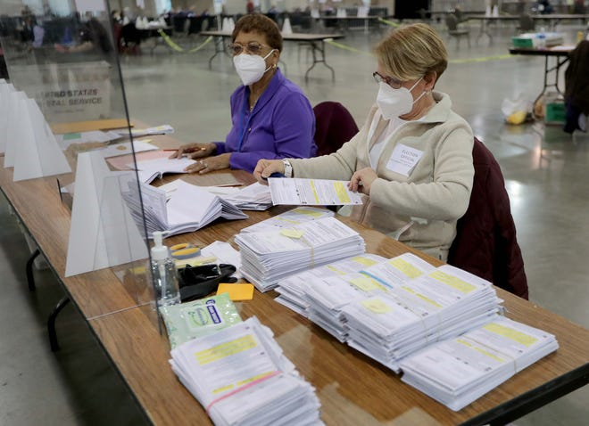 Lại thêm bang Mỹ phát hiện gần 400 phiếu chưa kiểm - 1