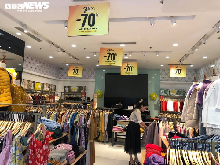 Sát giờ G, nhan nhản hàng tồn 'đội lốt' Black Friday giảm giá sốc - 4