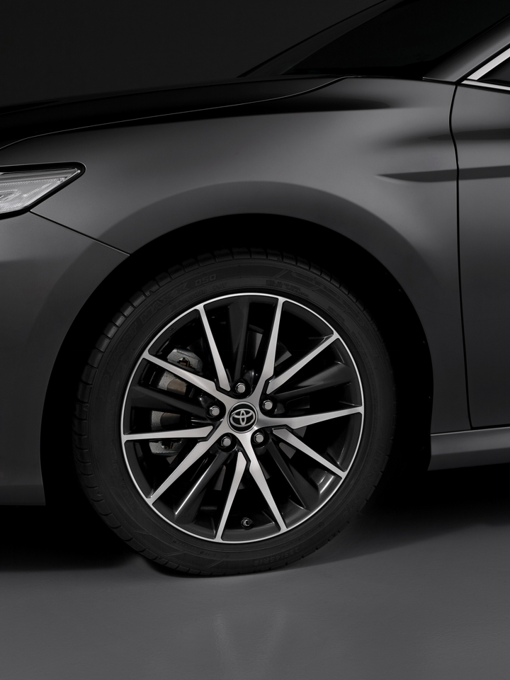 Toyota Camry Hybrid 2021 bản nâng cấp ra mắt thị trường châu Âu - 4