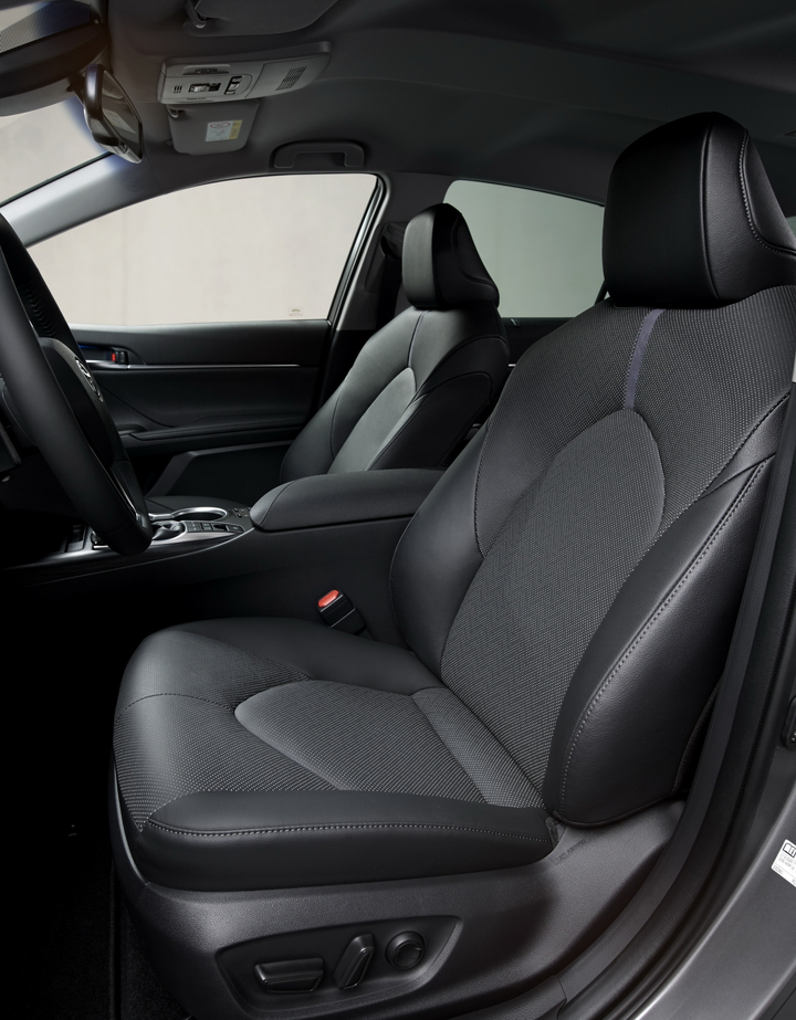 Toyota Camry Hybrid 2021 bản nâng cấp ra mắt thị trường châu Âu - 5