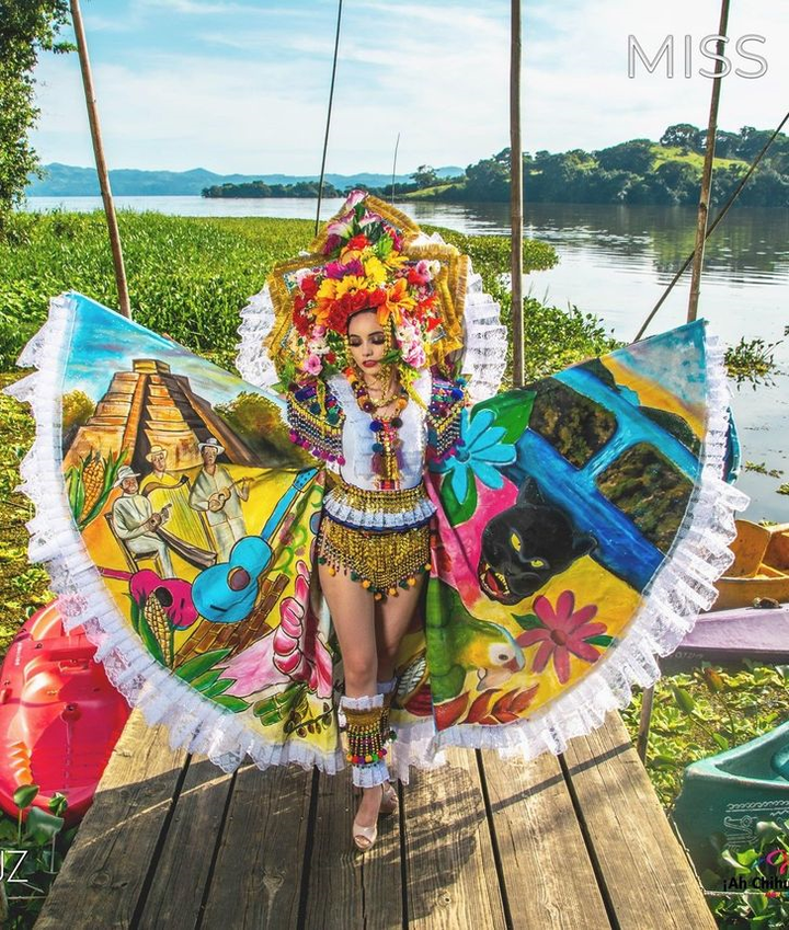 Những bộ váy 'ma quái' gây sốc tại cuộc thi Hoa hậu Mexico 2020 - 9