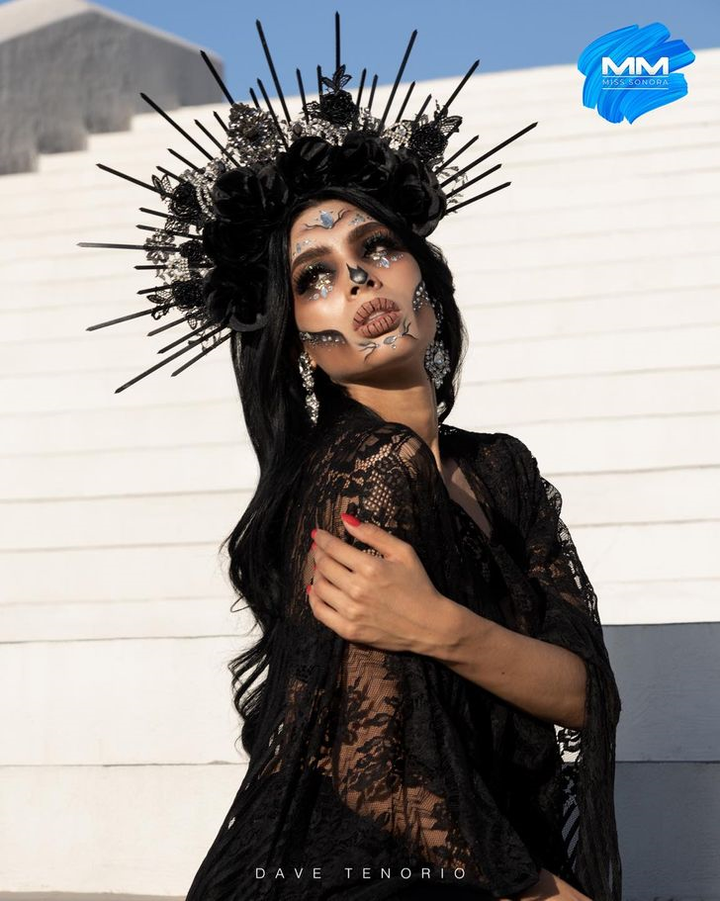 Những bộ váy 'ma quái' gây sốc tại cuộc thi Hoa hậu Mexico 2020 - 5