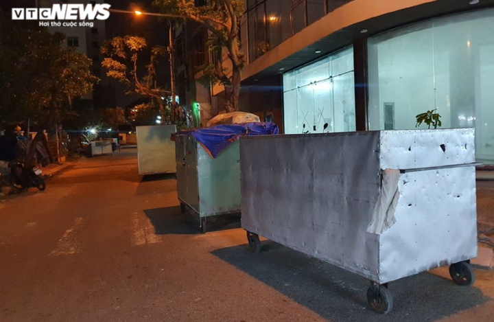 Chợ đêm Đà Nẵng mòn mỏi ‘chong đèn’ đợi khách - 4