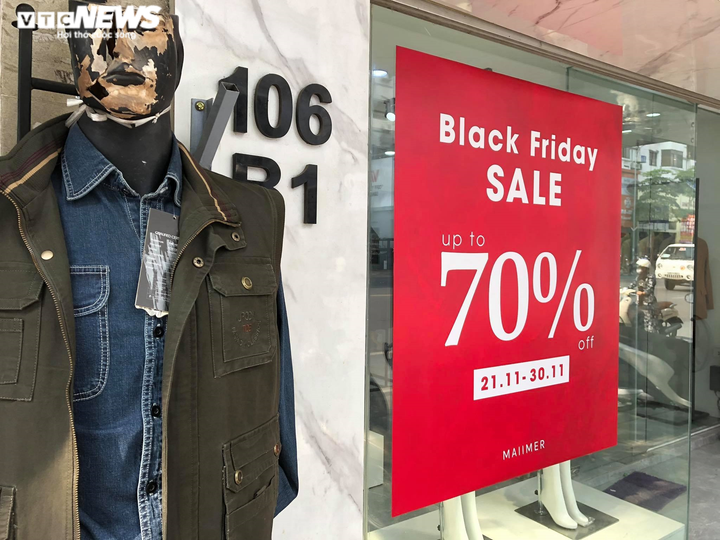 Sát giờ G, nhan nhản hàng tồn 'đội lốt' Black Friday giảm giá sốc - 3