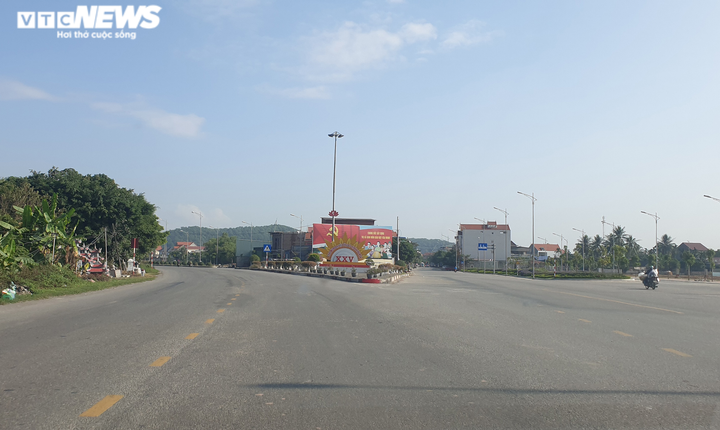 VTC News vào cuộc, xe quá tải tung hoành quốc lộ 17B ở Hải Dương ‘mất tích’ - 4