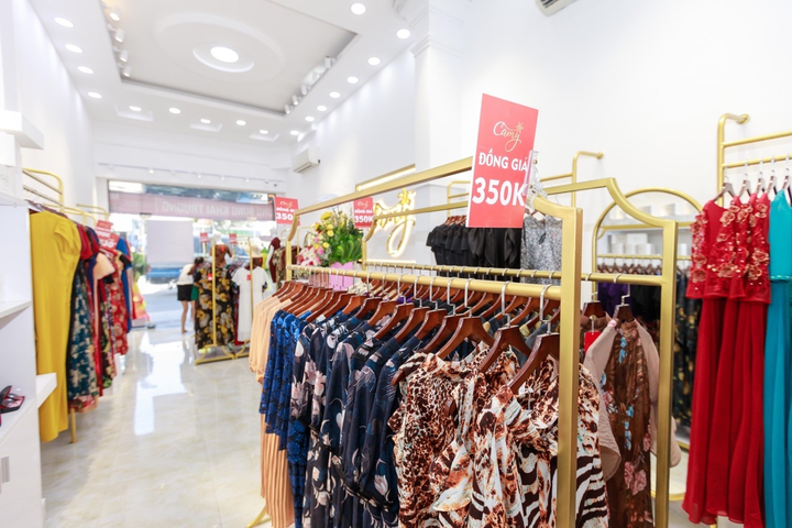 Camy Fashion tung bộ sưu tập thêu kết thủ công cho Tết 2021 - 7