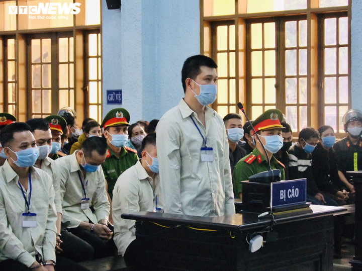 Tổ chức đánh bạc, giang hồ khét tiếng Hùng 'Sida' lãnh thêm 6 năm tù - 2