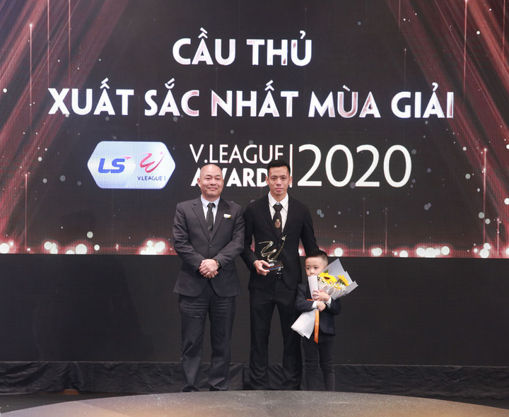 Văn Quyết: ‘Đây là lần lên tuyển Việt Nam rất đặc biệt’ - 2