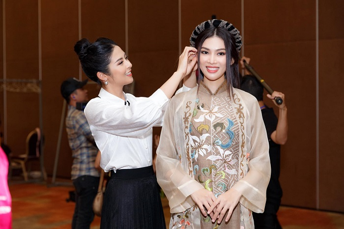 Từng bị chê không xứng với vương miện, Hoa hậu Ngọc Hân làm gì để vượt qua? - 2