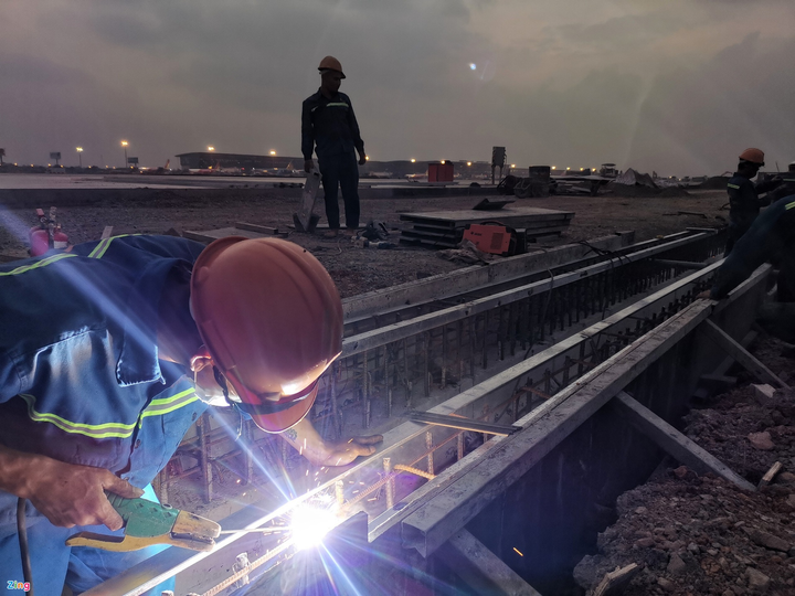 Hình ảnh đầu tiên về đường băng mới tại sân bay Nội Bài - 6