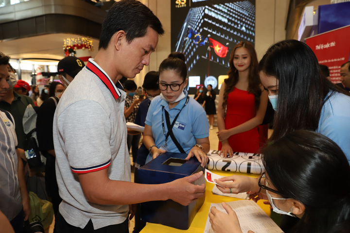 Trọn vẹn sắc màu văn hóa bóng đá Đức tại sự kiện Bundesliga Penalty Shoot-out - 1
