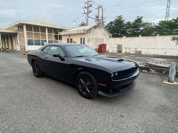 Thêm nhiều xe sang hàng hiếm về nước phục vụ đại gia Việt đón Tết - 3