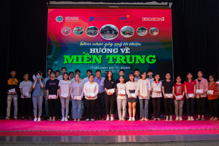ĐH Bình Dương miễn 100% học phí cho nhiều sinh viên miền Trung - 1