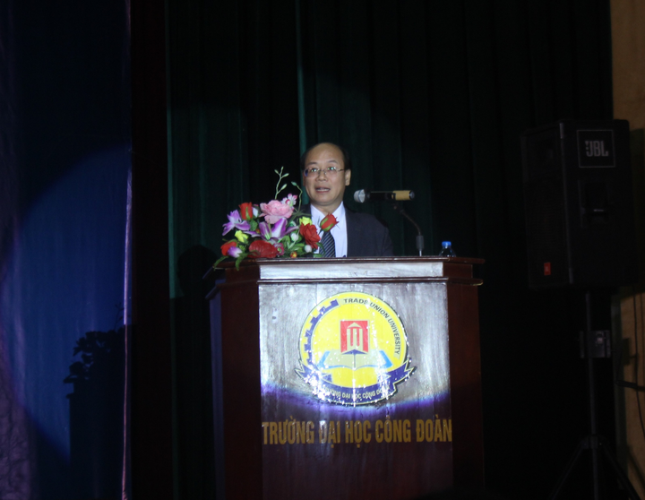 Sinh viên ĐH Công đoàn cháy hết mình trong đêm chung kết tìm kiếm tài năng MC - 1