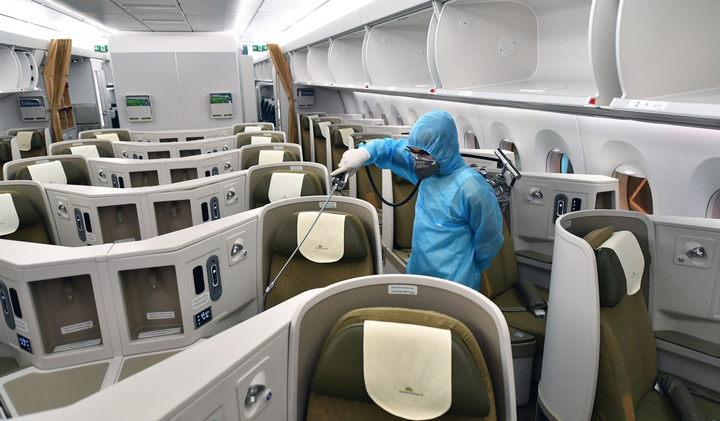 Thủ tướng: Không giãn cách xã hội diện rộng, vẫn bay giải cứu công dân - 1