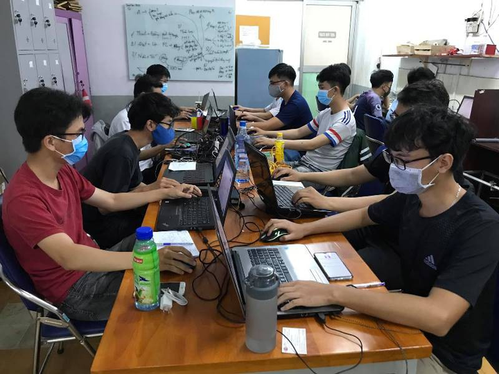 Bộ GD&ĐT đang tính toán đưa hình thức học trực tuyến thành giải pháp lâu dài - 2