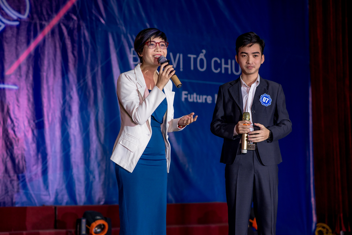 Ảnh: Dàn trai xinh, gái đẹp tranh tài trong đêm chung kết tìm kiếm tài năng MC - 7