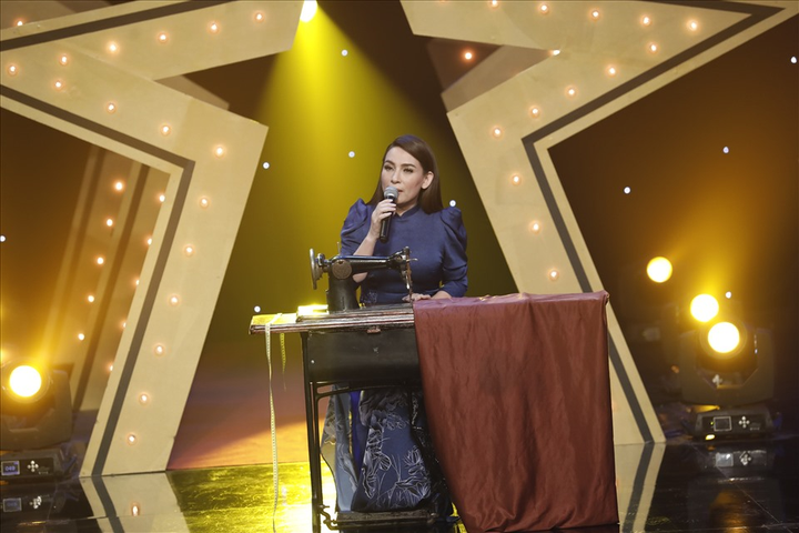 Phi Nhung: Tôi lái xe đi đẻ, đưa con về rồi mới kể cho ba của bé - 1