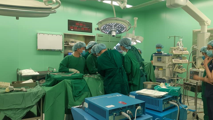 Nam công nhân qua đời, tạng được chuyển từ Bà Rịa-Vũng Tàu đi ba miền cứu người - 1