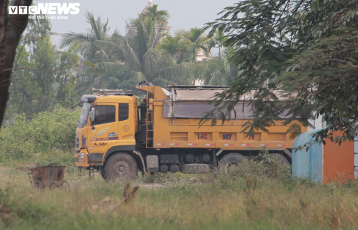 CSGT xử lý nhiều xe cơi nới thành thùng trên quốc lộ ở Quảng Ninh - 3