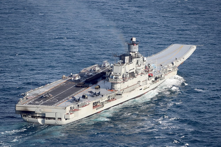 Ảnh: Tàu sân bay Đô đốc Kuznetsov của Hải quân Nga sắp trở lại đại dương - 9