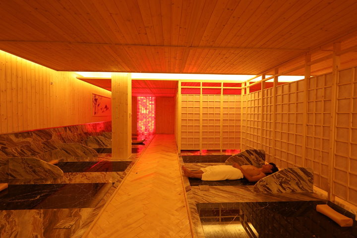 Vì sao Quảng Ninh trở thành điểm đến hấp dẫn bậc nhất miền Bắc sau COVID-19? - 2